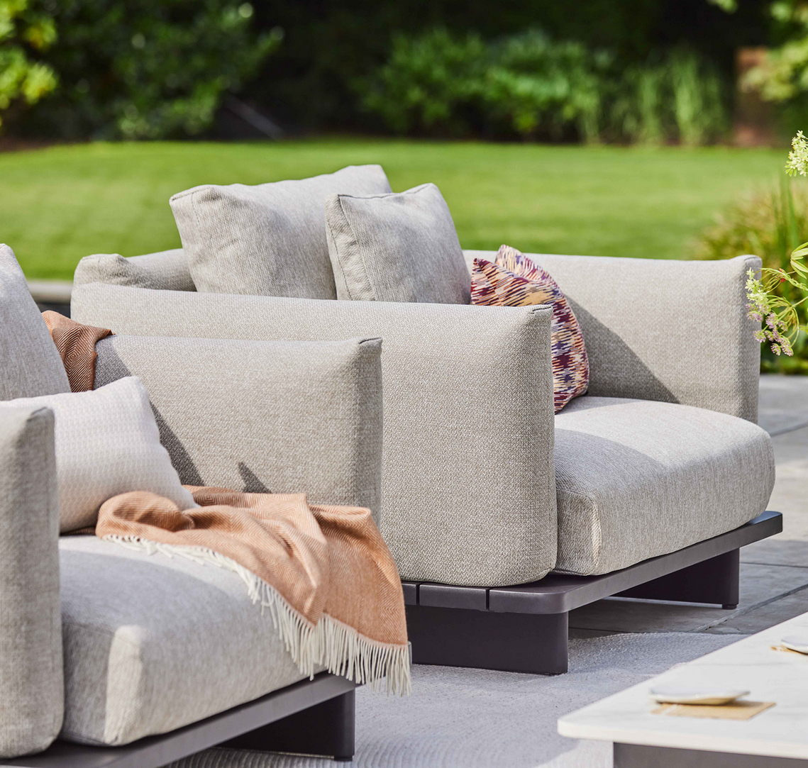 Sofaset_SUNS_Volar_mood_detail_12_2500_cr